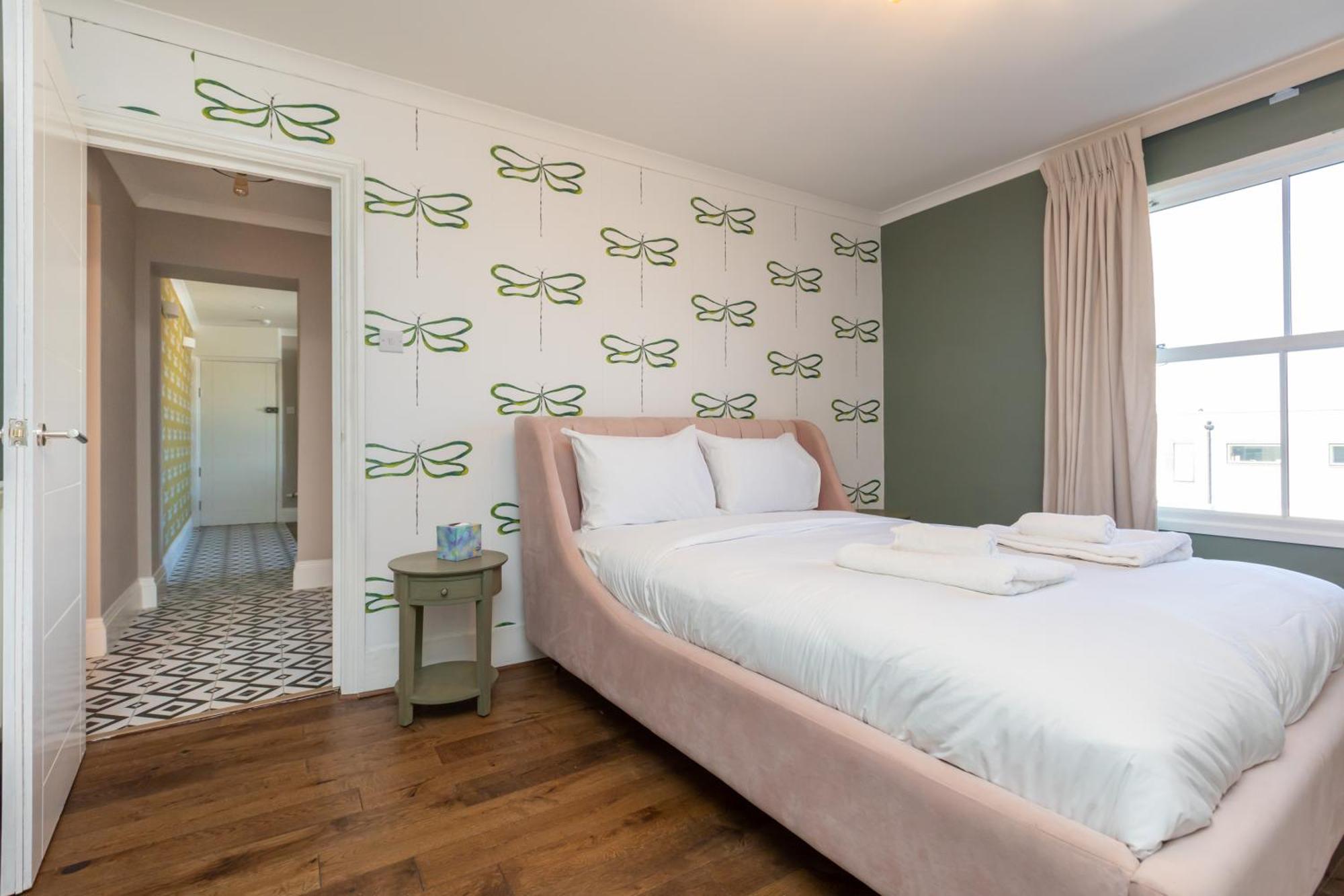 Spacious & Pristine 2bd Flat - Balham *