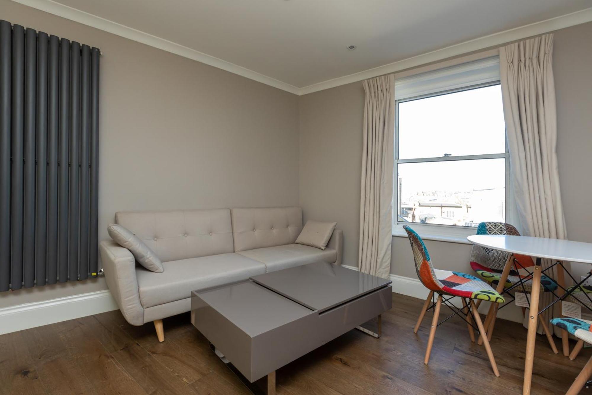 Spacious & Pristine 2bd Flat - Balham